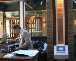 Управление с сенсорной панели освещением ресторана "Барин" в Краснодаре.